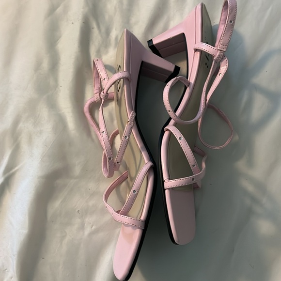 C.B. Collections sandals. - Picture 2 of 8